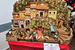 Il Dopolavoro ferroviario di Barletta dona presepe al reparto pediatria del "Dimiccoli"