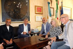 A palazzo di città i componenti  del Sister Cities Board of Directors