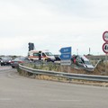 Schianto sul guard rail, incidente sulla SS16 bis