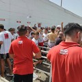 Un gesto semplice per i tifosi: Tatò Paride e Coop Master Alleanza 3.0 rinfrescano l’attesa