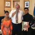 I giovani ballerini di Barletta incontrano il presidente Emiliano