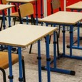 Covid-19, a Barletta la classe non torna a scuola. I genitori: «Ritardi nel referto dei tamponi»