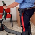 Noleggia un monopattino e scappa, un arresto a Barletta