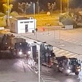 L'esercito è arrivato a Barletta per attivare l'ospedale da campo