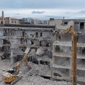 Al via la demolizione della palazzina ex Enel di viale Marconi