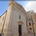“L’Arte di Accogliere. Storie di Affido, Adozione e Speranza” a Barletta: domani la conferenza di apertura della mostra