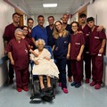 A 106 anni operata al femore: la forza di nonna Isabella incanta l’ospedale Dimiccoli