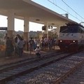 Partita Molfetta-Trani e i treni verso Bari vengono bloccati
