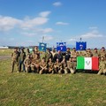 Paracadutisti di Barletta impegnati in volo a Gaudiano di Lavello