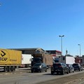 Protesta autotrasportatori, camion anche a Barletta su via Trani