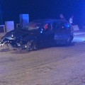 Perde il controllo dell'auto in piena notte, incidente sulla litoranea di Ponente