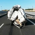 Scontro tra un Tir e un furgone: incidente sulla  "Andria-Barletta "