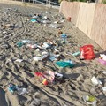 Spiagge devastate dopo la Notte di San Lorenzo. Lo sdegno del sindaco Cannito