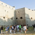  "Intra Moenia ", la fortezza di Barletta osservata dal basso verso l'alto