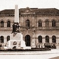 Il misero degrado dell'ex Palazzo delle Poste di Barletta