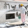 Rimosse le scritte dalla facciata della  "D'Azeglio "