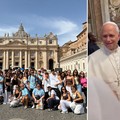 «Che bello l’Oratorio!», a Papa Leone la maglia dell'oratorio di Santa Maria degli Angeli