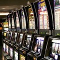 Perde la pensione alla slot machine, invalido civile tenta furto a cassa bar