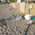 Rifiuti in spiaggia a Barletta, «chiediamo un immediato intervento della Prefettura»