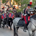Disfida di Barletta, la sfilata a cavallo dei Carabinieri per le vie della città