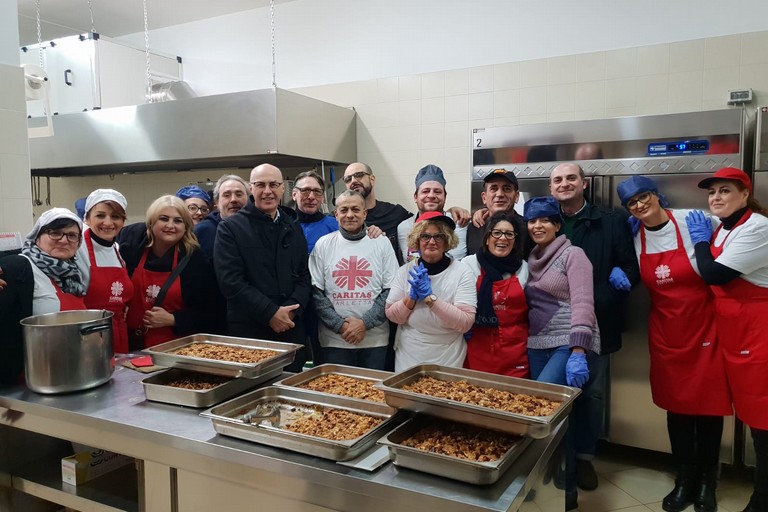 Cena di Natale alla mensa Caritas di Barletta