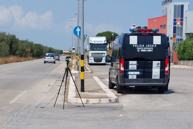 Telelaser, controlli della Polizia locale di Barletta contro l'alta velocità