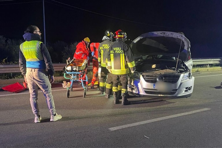 Incidente sulla SS93 Canosa-Barletta: coinvolte due autovetture