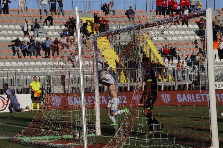 Barletta-Novoli 2-1, l’esultanza di Strambelli