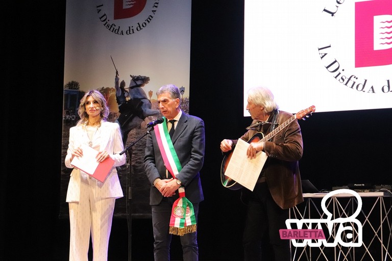 Celebrazione Disfida al Teatro Curci. <span>Foto Fotografoamico</span>