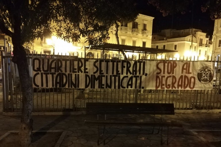 Degrado nel quartiere Settefrati, a Barletta la protesta di CasaPound