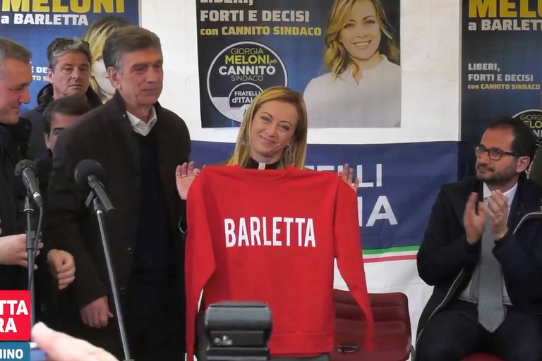 Giorgia Meloni a Barletta