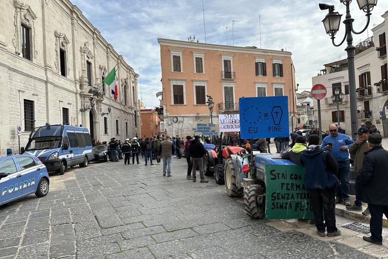 Protesta agricoltori Barletta