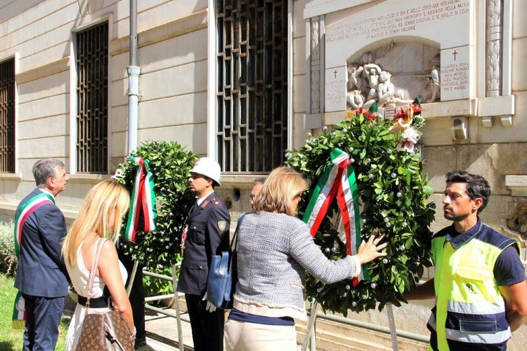 Le celebrazioni in piazza Caduti