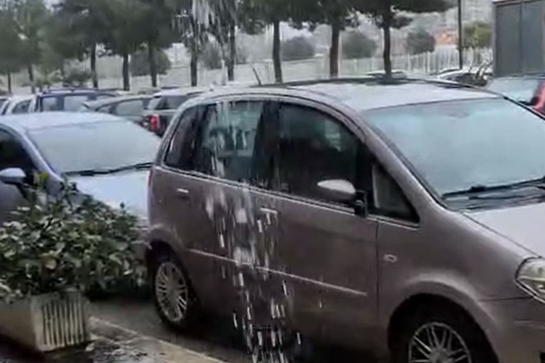 Criticità in via Palmitessa, Comitato 167: «I cittadini sollecitano interventi urgenti per la sicurezza dei pedoni»
