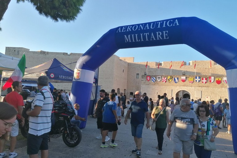 Successo per il Villaggio Italia: le forze dell’ordine come ambasciatrici di sicurezza e legalità. <span>Foto Valentina Paolillo</span>