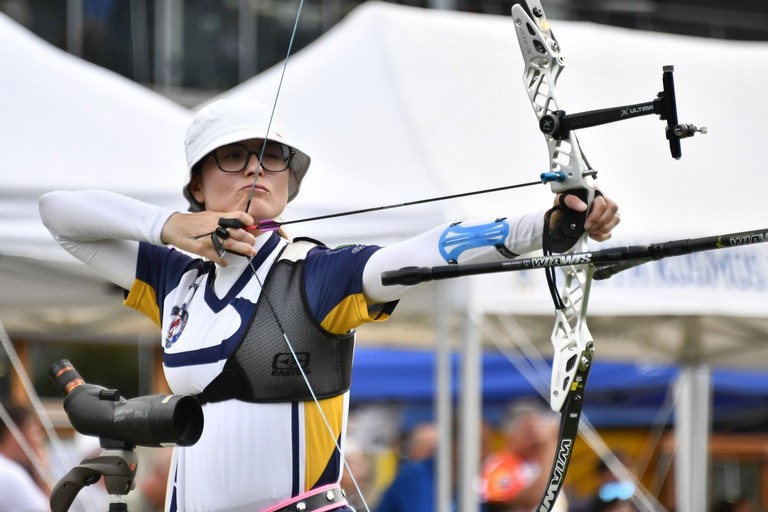 Loredana Spera campionessa di tiro con larco
