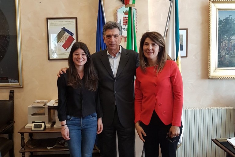 Olimpiadi di italiano, il sindaco di Barletta incontra Mariagrazia Losurdo