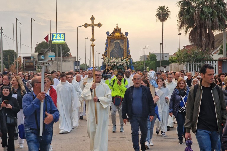 L'arrivo della Madonna dello Sterpeto in città. <span>Foto Mario Sculco</span>