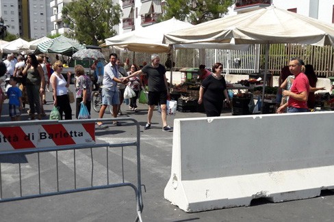 Barriere al mercato di Barletta