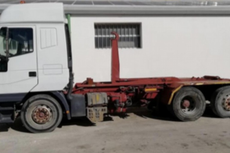 Furto di un camion della Bar.S.A.: indagini in corso