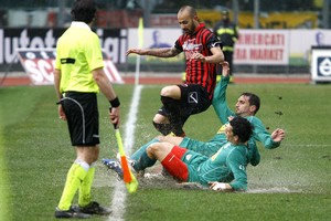 Nocerina-Barletta 4-0