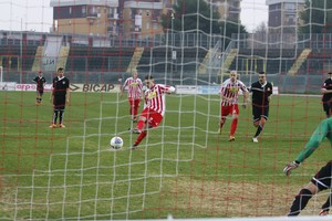 Ascoli-Barletta 1-0, torna la vittoria in casa
