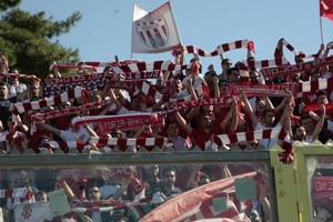 Andria-Barletta, festa e spettacolo anche sugli spalti