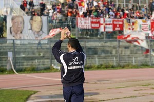 Tony Schetter saluta il 