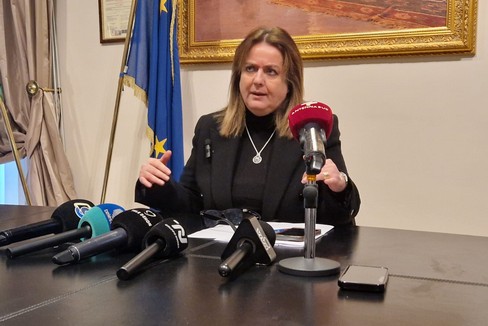 Il prefetto BAT Anania si presenta ai giornalisti