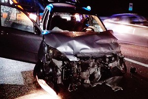 Auto distrutta in incidente su SS16 bis