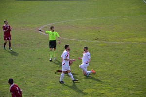 Calcio, Aversa Normanna-Barletta 0-1