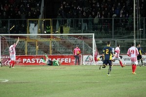 Calcio, Barletta-Juve Stabia 1-1