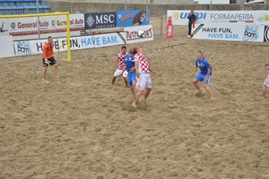 Beach Soccer, Barletta ko contro Livorno