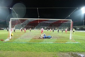 Calcio, Barletta-Lecce 1-1